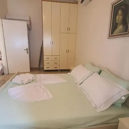 Rose's Apartment Sarande